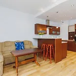 Apartments Kraków Wiślane Tarasy by Renters